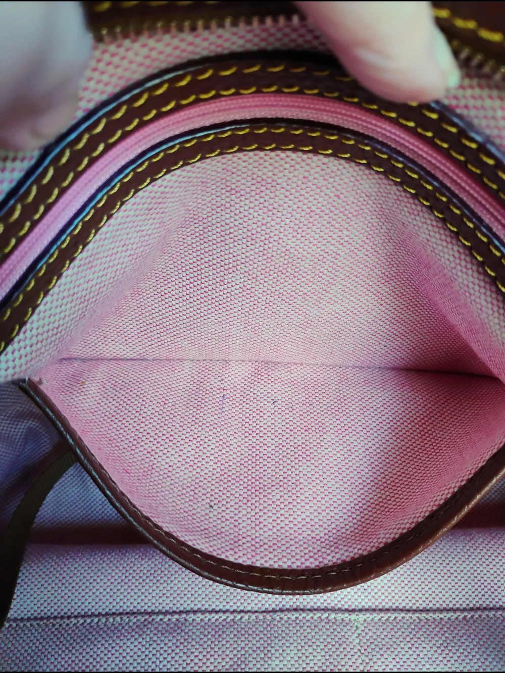 Dooney & Bourke 